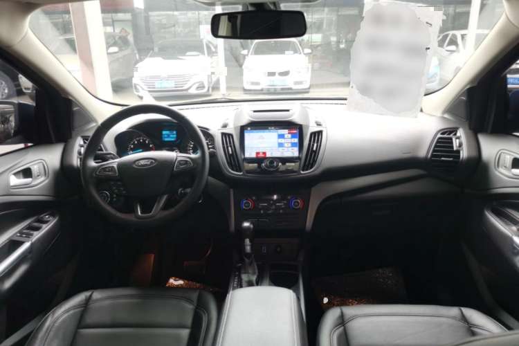 Used Ford Kuga 2017 EcoBoost 180 Two-Wheel-Drive Platinum Edition Interior 2