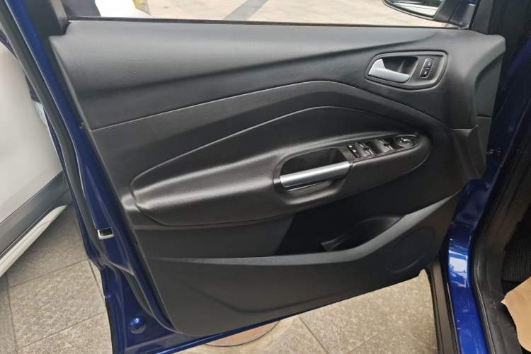 Used Ford Kuga 2017 EcoBoost 180 Two-Wheel-Drive Luxury Wing Edition Left Front Door Interior