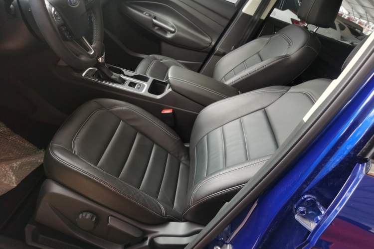 Used Ford Kuga 2017 EcoBoost 180 Two-Wheel-Drive Platinum Edition Left Front Seat