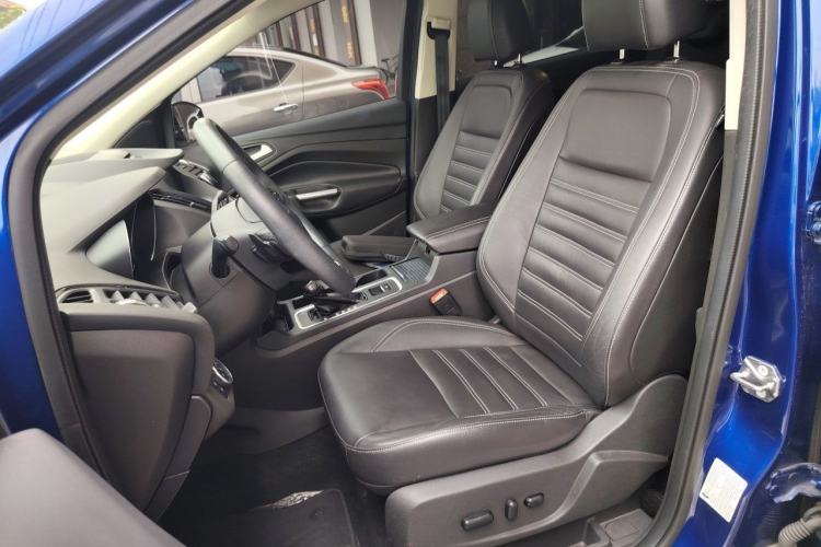 Used Ford Kuga 2017 EcoBoost 180 Four-Wheel Drive Luxury Wing Model Left Front Seat