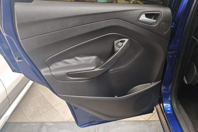Used Ford Kuga 2017 EcoBoost 180 Two-Wheel-Drive Luxury Wing Edition Left Rear Door Interior