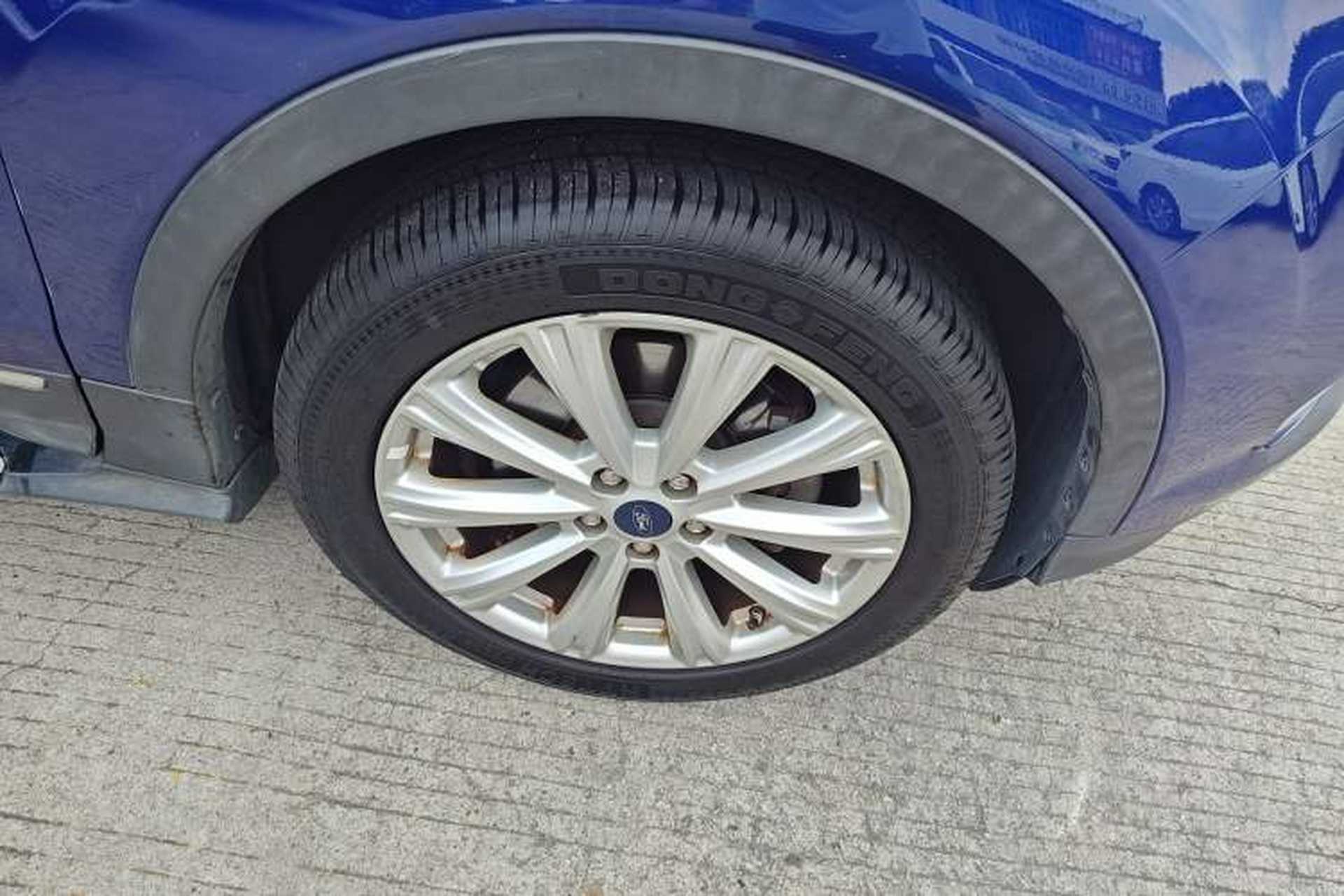Used Ford Kuga 2017 EcoBoost 180 Four-Wheel Drive Luxury Wing Model Right Front Wheel Hub