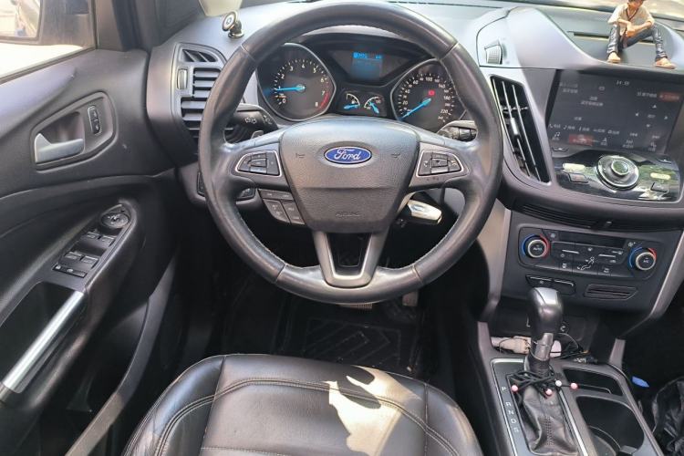 Used Ford Kuga 2017 EcoBoost 180 Two-Wheel-Drive Platinum Edition Steering Wheel