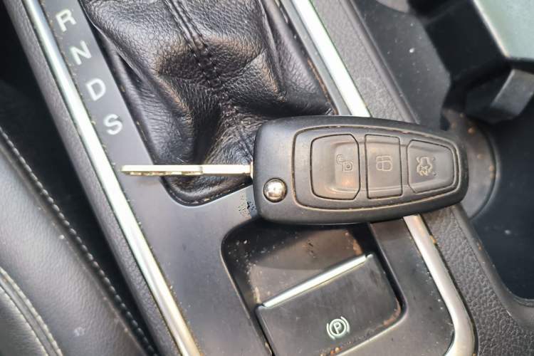 Used Ford Kuga 2017 EcoBoost 180 Two-Wheel-Drive Platinum Edition Vehicle Key