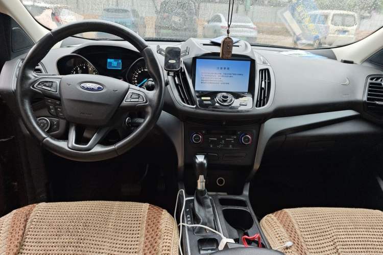 Used Ford Kuga 2017 EcoBoost 180 Two-Wheel-Drive Tiger Leap Model Center Console