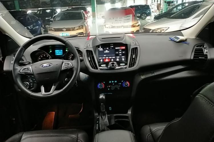 Used Ford Kuga 2017 EcoBoost 180 Two-Wheel-Drive Tiger Leap Model Center Console