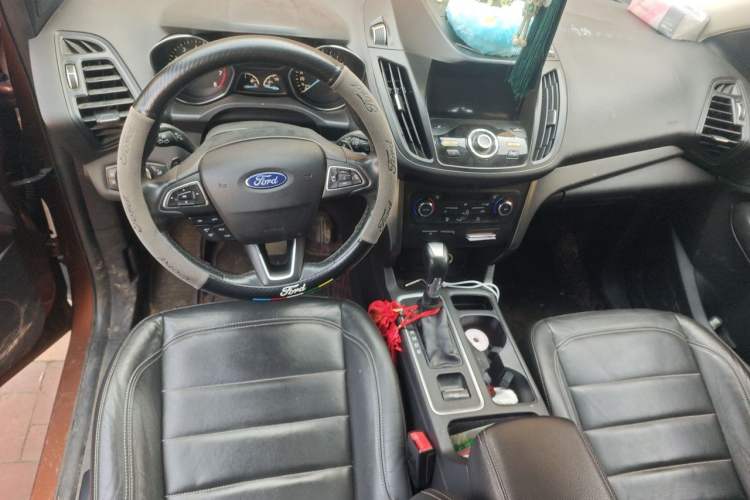 Used Ford Kuga 2017 EcoBoost 180 Two-Wheel-Drive Tiger Leap Model Center Console