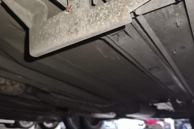Used Ford Kuga 2017 EcoBoost 180 Two-Wheel-Drive Platinum Edition Chassis Front Left