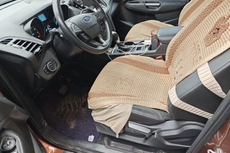 Used Ford Kuga 2017 EcoBoost 180 Two-Wheel-Drive Tiger Leap Model Driver Seat