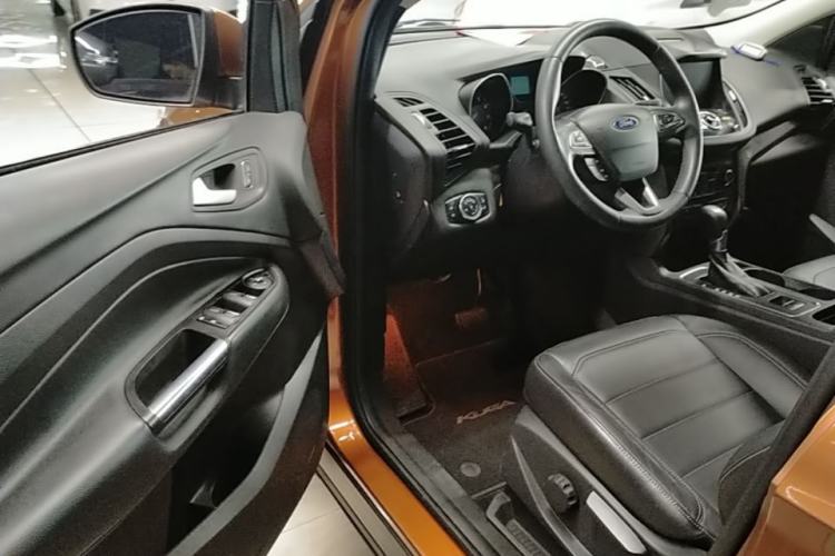 Used Ford Kuga 2017 EcoBoost 180 Two-Wheel-Drive Tiger Leap Model Driver Seat