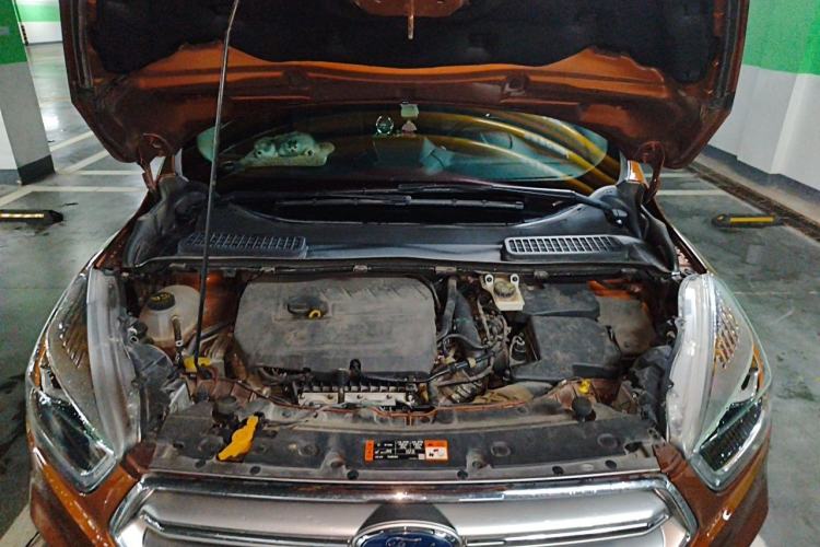 Used Ford Kuga 2017 EcoBoost 180 Two-Wheel-Drive Luxury Wing Edition Engine Bay