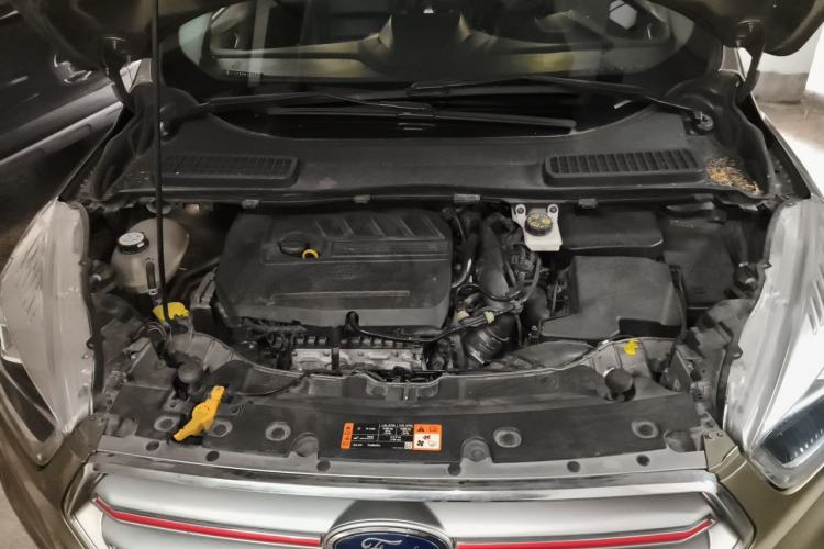 Used Ford Kuga 2017 EcoBoost 180 Two-Wheel-Drive Platinum Edition Engine Bay