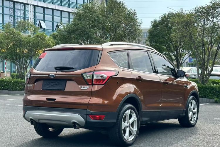 Used Ford Kuga 2017 EcoBoost 180 Two-Wheel-Drive Tiger Leap Model Exterior 6