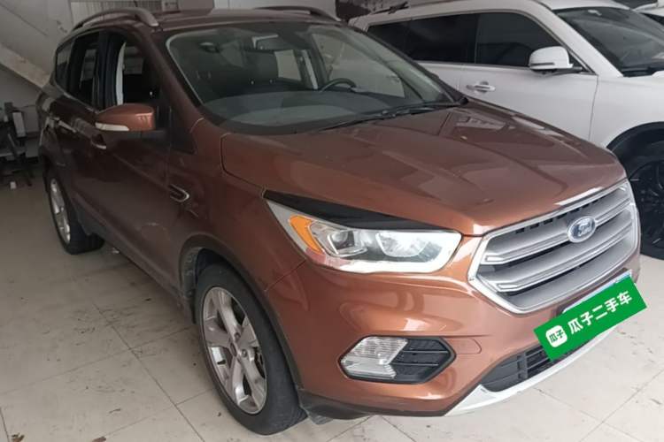 Used Ford Kuga 2017 EcoBoost 245 Four-Wheel Drive Platinum Edition Front Right 45 Deg