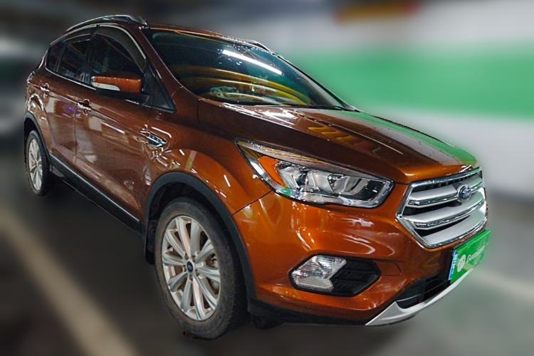Used Ford Kuga 2017 EcoBoost 180 Two-Wheel-Drive Luxury Wing Edition Front Right 45 Deg