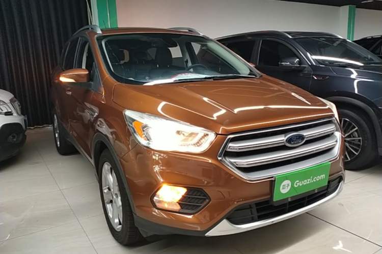 Used Ford Kuga 2017 EcoBoost 180 Two-Wheel-Drive Tiger Leap Model Front Right 45 Deg