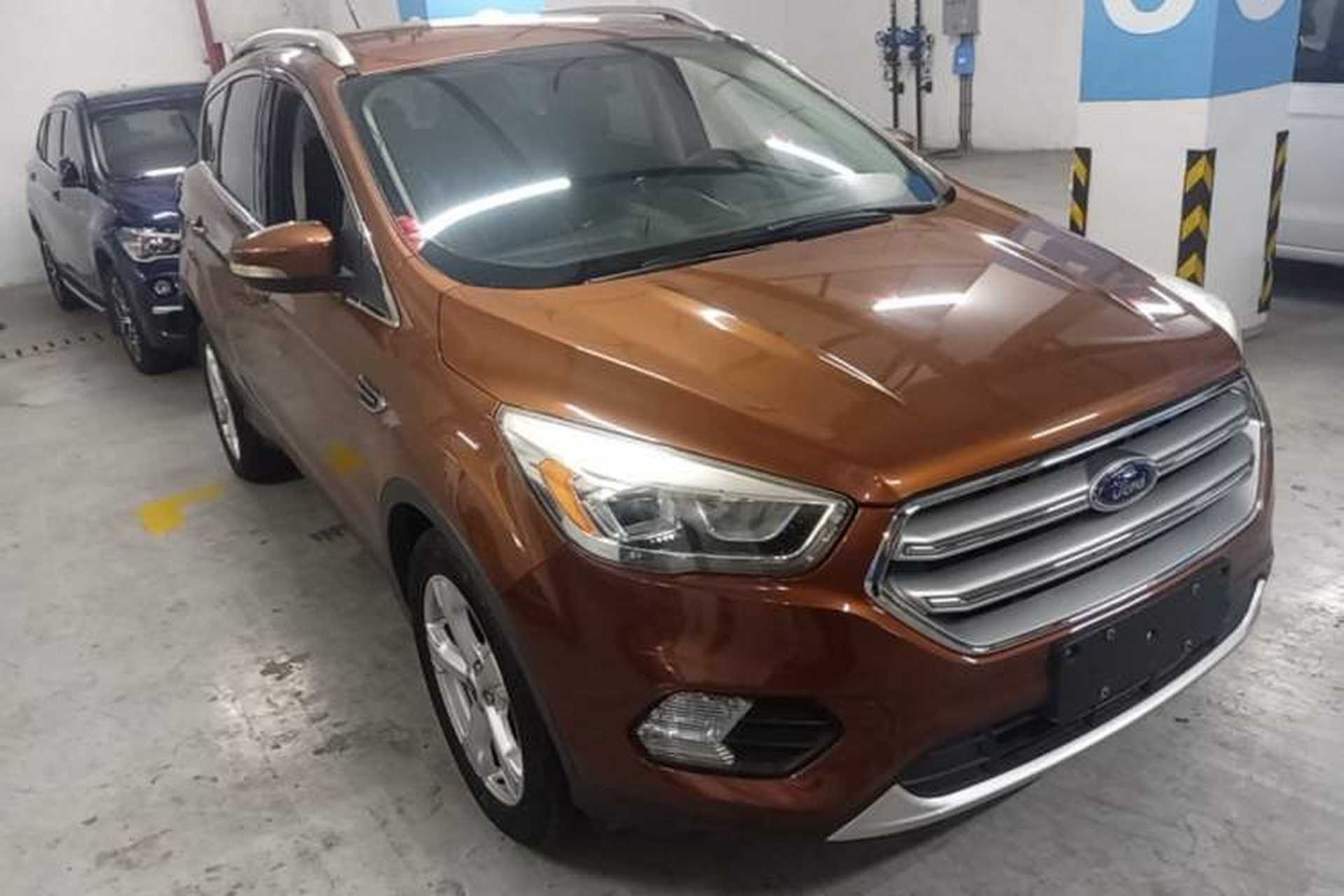 Used Ford Kuga 2017 EcoBoost 180 Two-Wheel-Drive Elite Trim Front Right 45 Deg