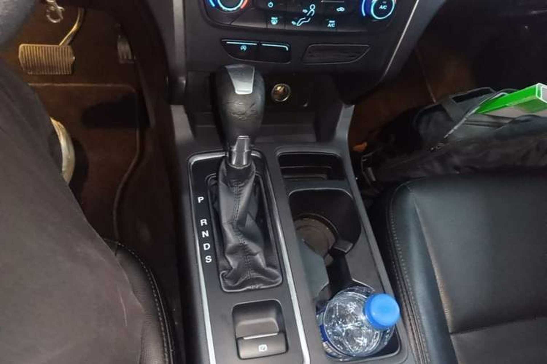 Used Ford Kuga 2017 EcoBoost 180 Two-Wheel-Drive Elite Trim Gear Lever
