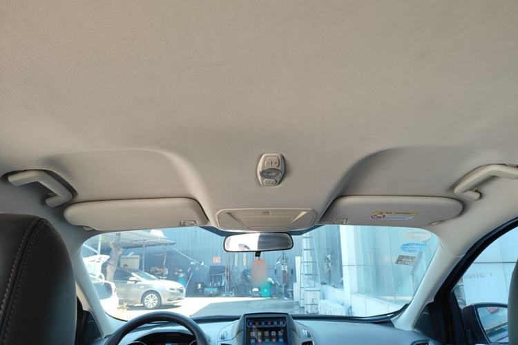 Used Ford Kuga 2017 EcoBoost 180 Two-Wheel-Drive Elite Trim Headliner