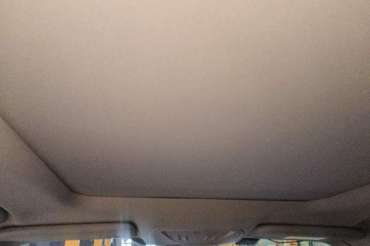 Used Ford Kuga 2017 EcoBoost 180 Two-Wheel-Drive Tiger Leap Model Headliner