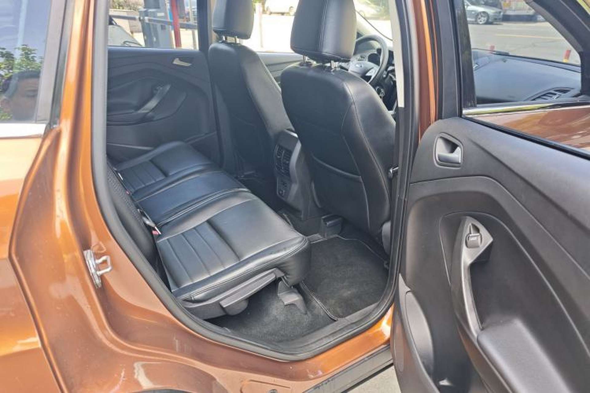 Used Ford Kuga 2017 EcoBoost 180 Two-Wheel-Drive Elite Trim Interior 4