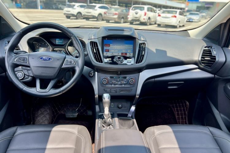 Used Ford Kuga 2017 EcoBoost 245 Four-Wheel Drive Platinum Edition Interior 5