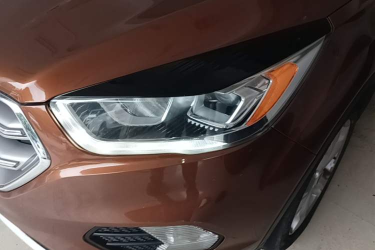 Used Ford Kuga 2017 EcoBoost 245 Four-Wheel Drive Platinum Edition Left Front Headlight
