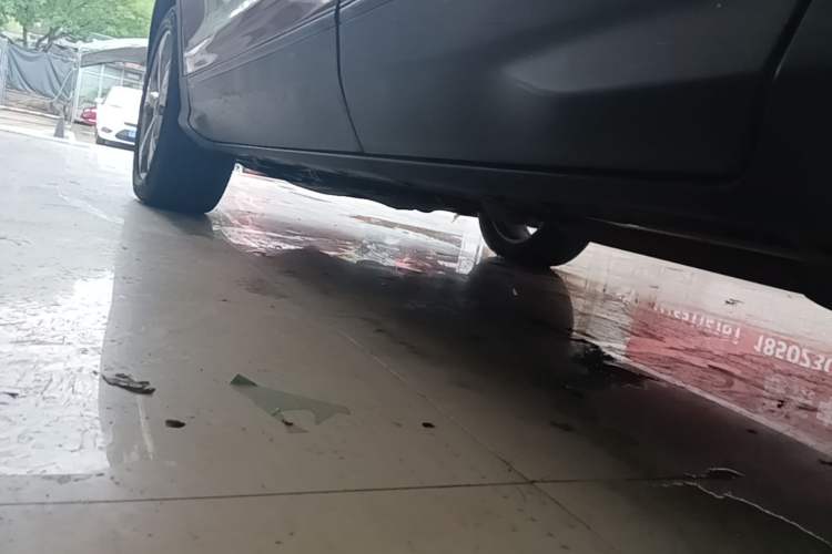 Used Ford Kuga 2017 EcoBoost 245 Four-Wheel Drive Platinum Edition Left Side Sill
