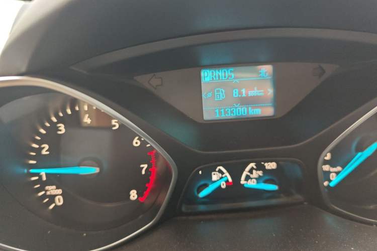 Used Ford Kuga 2017 EcoBoost 180 Two-Wheel-Drive Tiger Leap Model Odometer Close Up