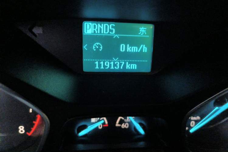 Used Ford Kuga 2017 EcoBoost 180 Two-Wheel-Drive Tiger Leap Model Odometer Close Up
