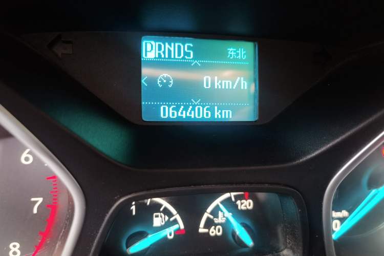 Used Ford Kuga 2017 EcoBoost 180 Two-Wheel-Drive Tiger Leap Model Odometer Close Up