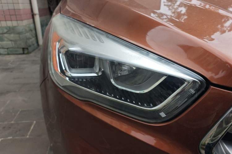 Used Ford Kuga 2017 EcoBoost 180 Two-Wheel-Drive Tiger Leap Model Right Front Headlight