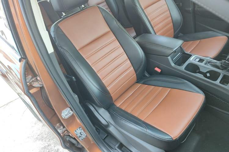 Used Ford Kuga 2017 EcoBoost 180 Two-Wheel-Drive Elite Trim Right Front Seat