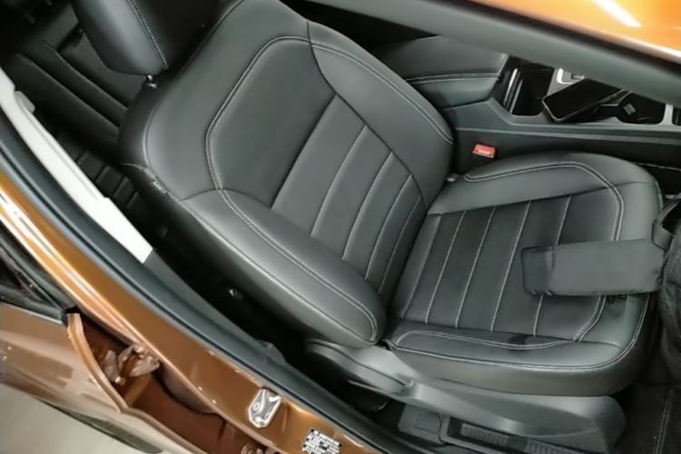 Used Ford Kuga 2017 EcoBoost 180 Two-Wheel-Drive Tiger Leap Model Right Front Seat