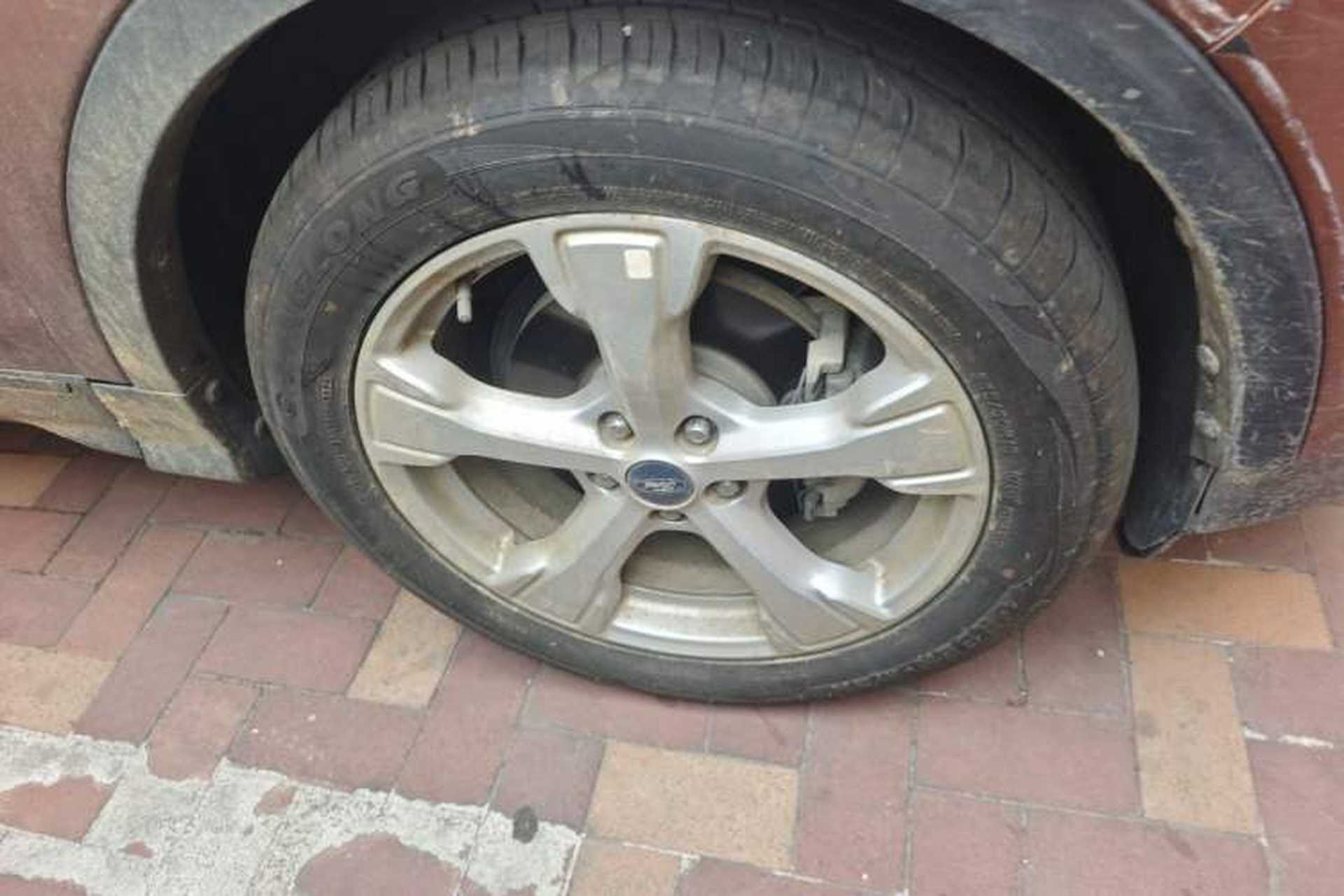 Used Ford Kuga 2017 EcoBoost 180 Two-Wheel-Drive Tiger Leap Model Right Front Wheel Hub