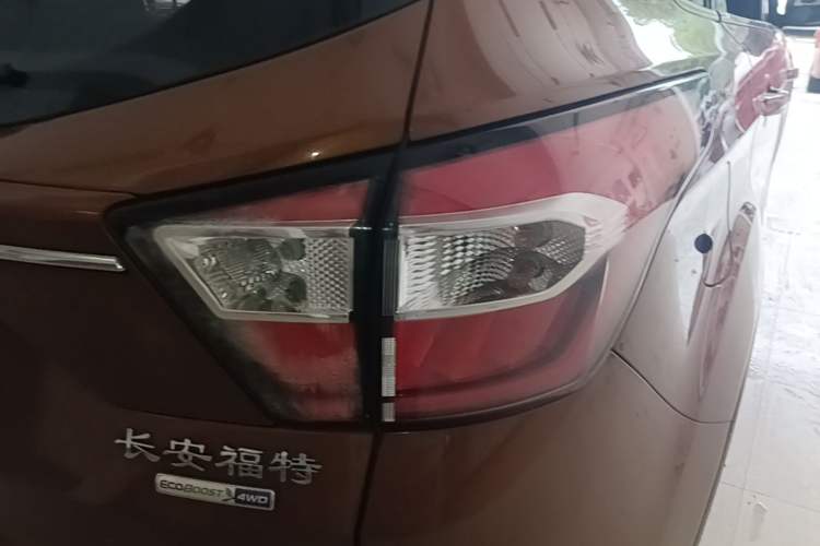 Used Ford Kuga 2017 EcoBoost 245 Four-Wheel Drive Platinum Edition Right Rear Taillight
