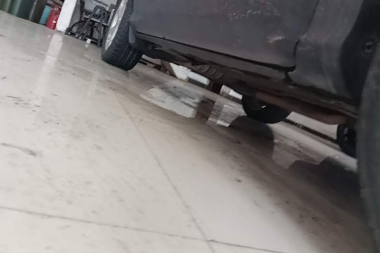 Used Ford Kuga 2017 EcoBoost 245 Four-Wheel Drive Platinum Edition Right Side Sill