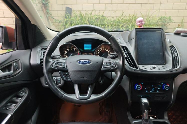 Used Ford Kuga 2017 EcoBoost 180 Two-Wheel-Drive Tiger Leap Model Steering Wheel