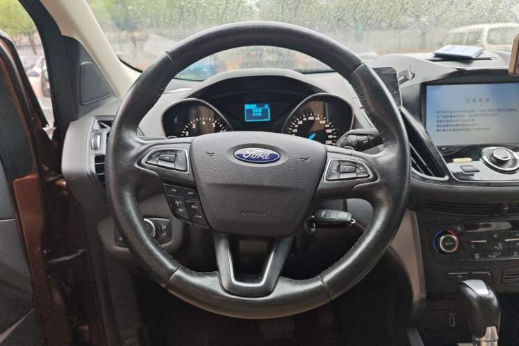 Used Ford Kuga 2017 EcoBoost 180 Two-Wheel-Drive Tiger Leap Model Steering Wheel