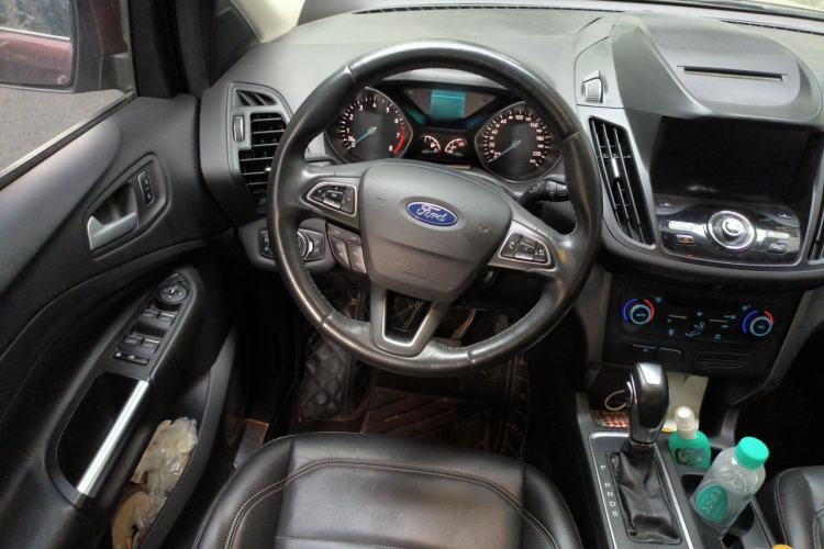 Used Ford Kuga 2017 EcoBoost 180 Two-Wheel-Drive Tiger Leap Model Steering Wheel