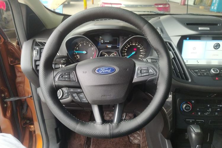 Used Ford Kuga 2017 EcoBoost 180 Two-Wheel-Drive Luxury Wing Edition Steering Wheel