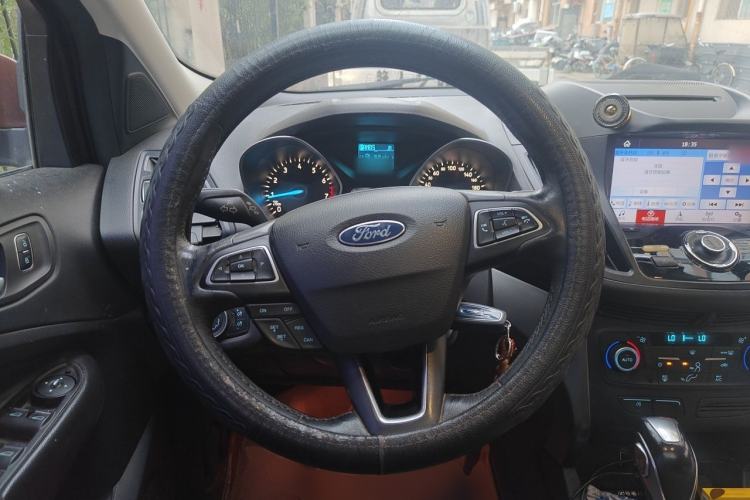 Used Ford Kuga 2017 EcoBoost 180 Two-Wheel-Drive Tiger Leap Model Steering Wheel