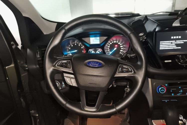 Used Ford Kuga 2017 EcoBoost 180 Two-Wheel-Drive Platinum Edition Steering Wheel