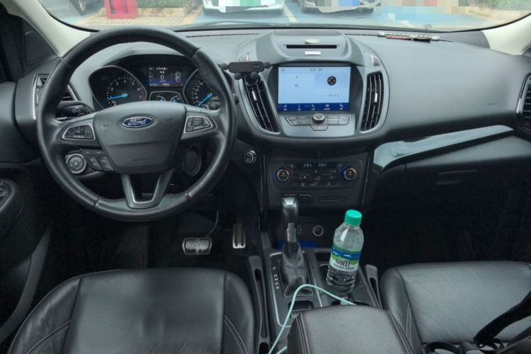 Used Ford Kuga 2017 EcoBoost 180 Two-Wheel-Drive Luxury Wing Edition Center Console