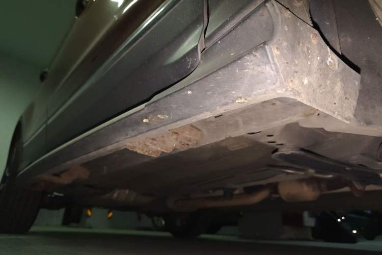 Used Ford Kuga 2017 EcoBoost 245 Four-Wheel-Drive Sport Model Chassis Front Right