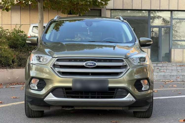 Used Ford Kuga 2017 EcoBoost 180 Two-Wheel-Drive Platinum Edition Exterior 3
