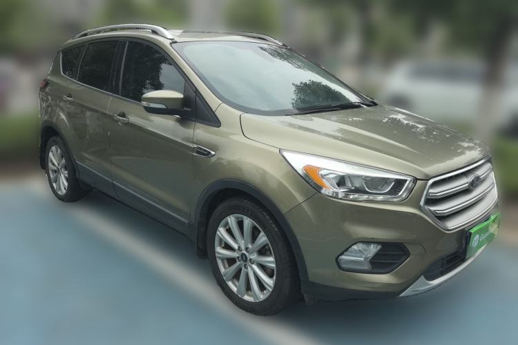 Used Ford Kuga 2017 EcoBoost 180 Two-Wheel-Drive Luxury Wing Edition Front Right 45 Deg