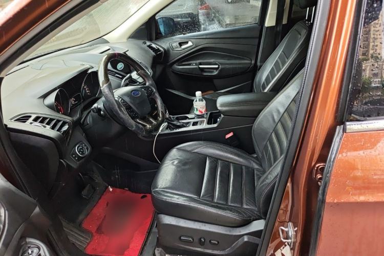Used Ford Kuga 2017 EcoBoost 180 Four-Wheel Drive Luxury Wing Model Left Front Seat
