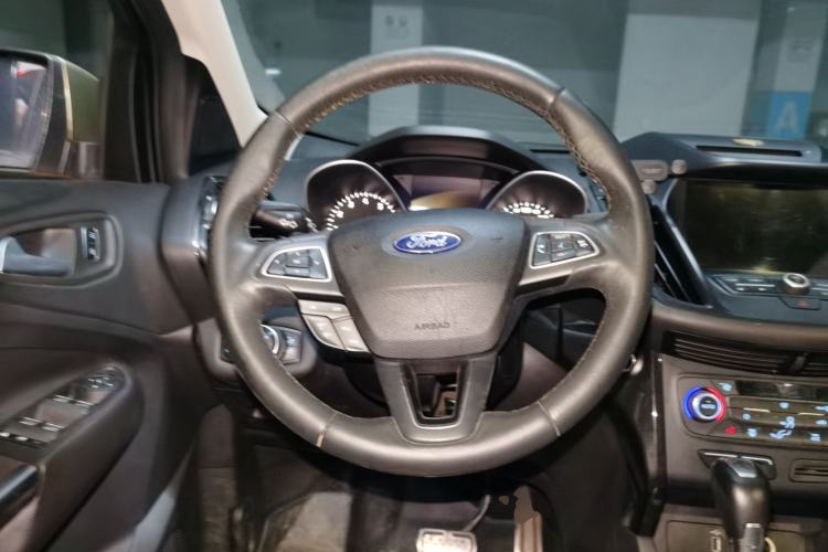 Used Ford Kuga 2017 EcoBoost 180 Two-Wheel-Drive Luxury Wing Edition Steering Wheel