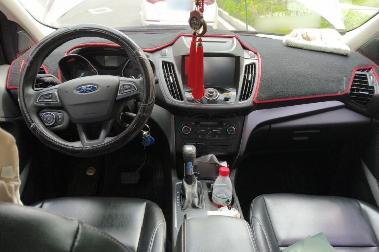 Used Ford Kuga 2017 EcoBoost 180 Two-Wheel-Drive Elite Trim Center Console